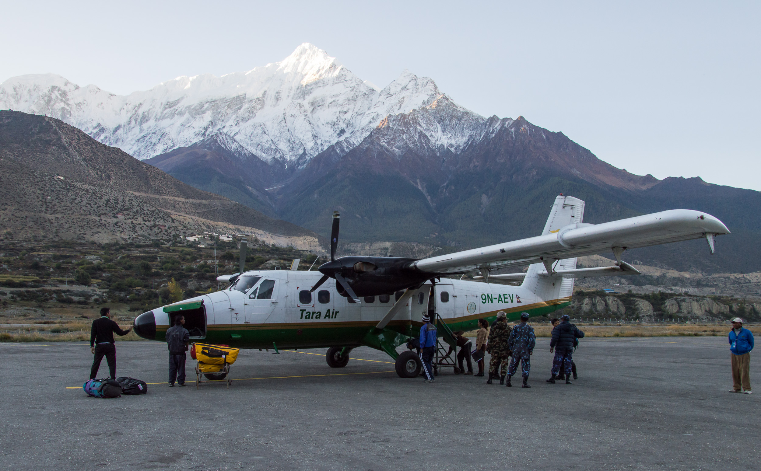 Tara Air DHC-6 Twin Otter 9N-AEV in Jomsom airport - not the plane involved in the crash, image: Solundir / Wikimedia